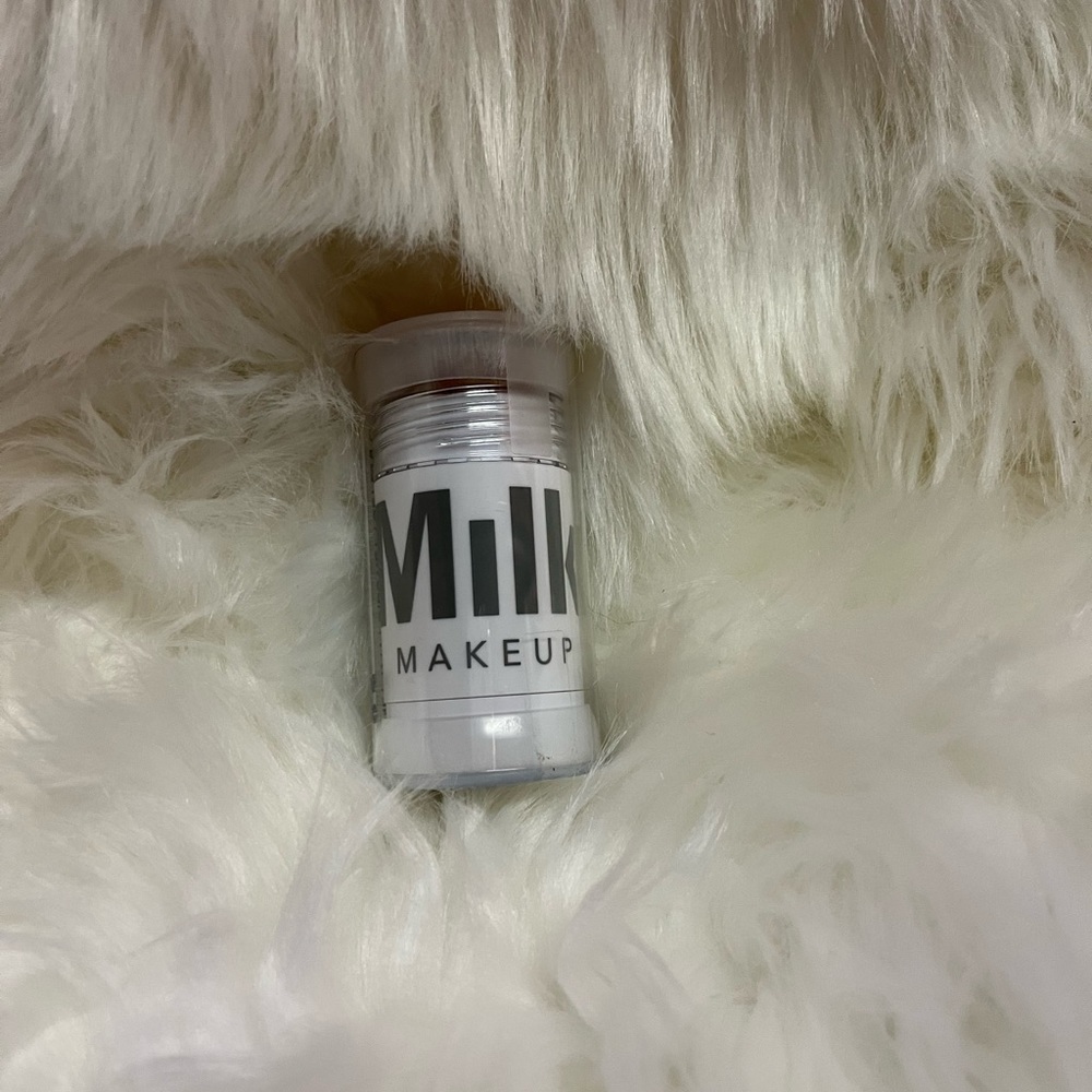 Milk Make Up Highlighter